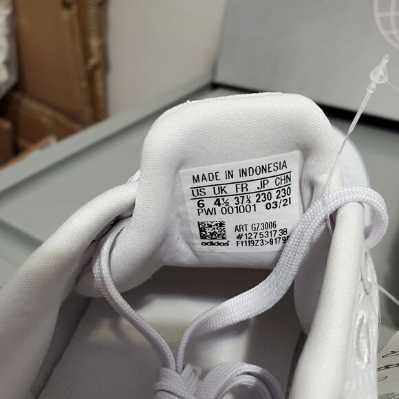 Adidas Pureboost 21 Women's Sz 6 White GZ3006 Running Sneakers BNIB - Picture 9 of 10